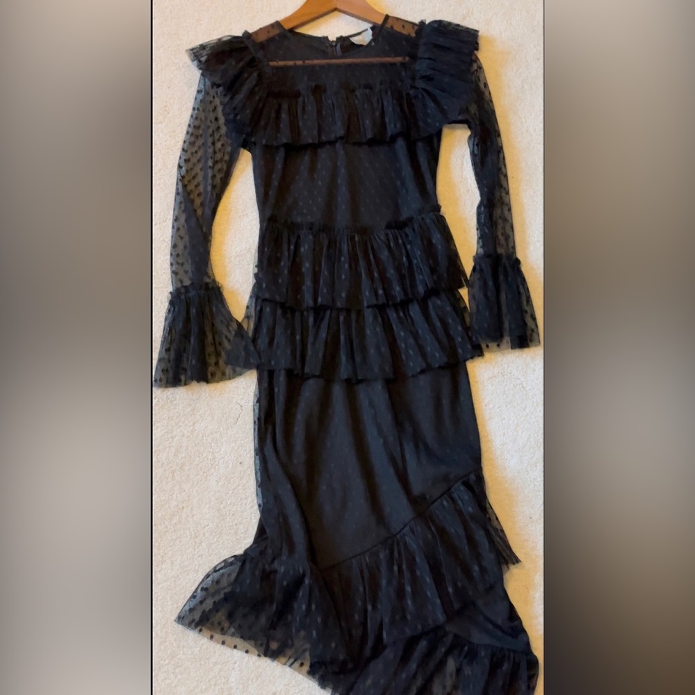 asos black lacy asymmetrical long sleeve tight dress